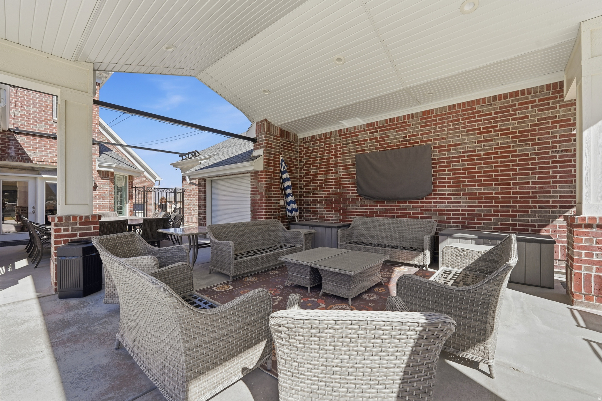 DRAPER HEIGHTS - Residential