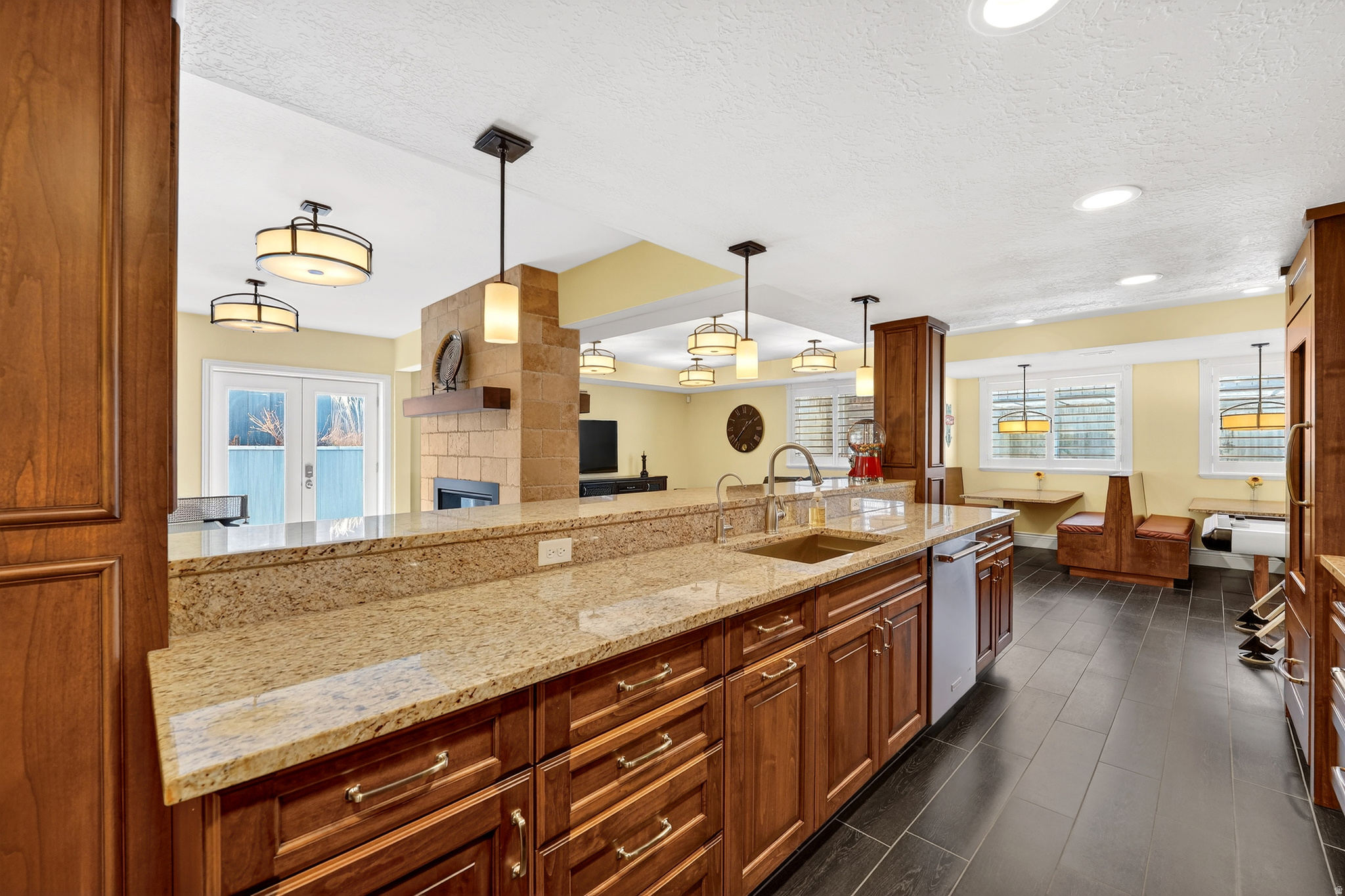 DRAPER HEIGHTS - Residential