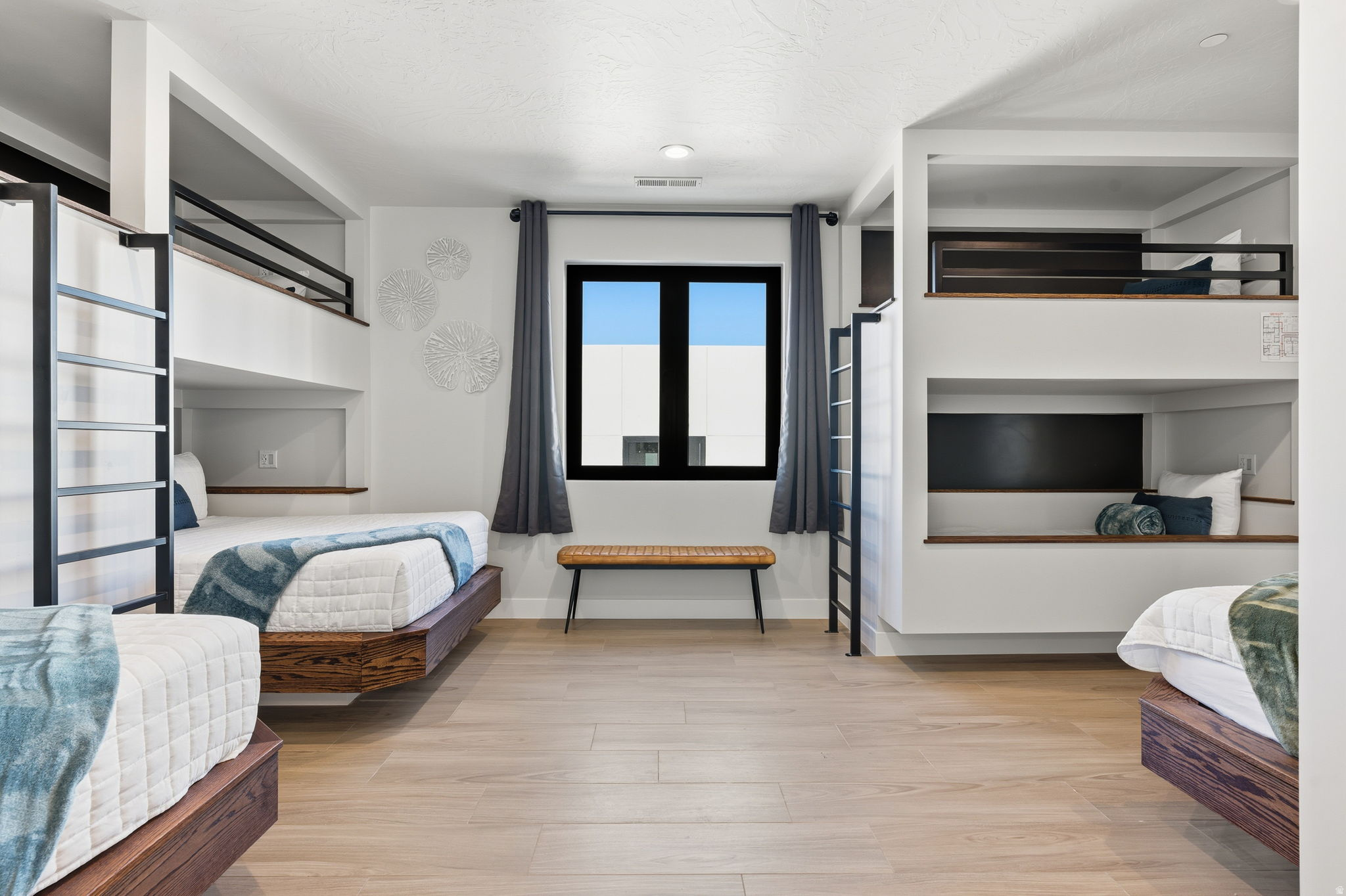 PECAN VALLEY RESORT 1 AMD - Residential