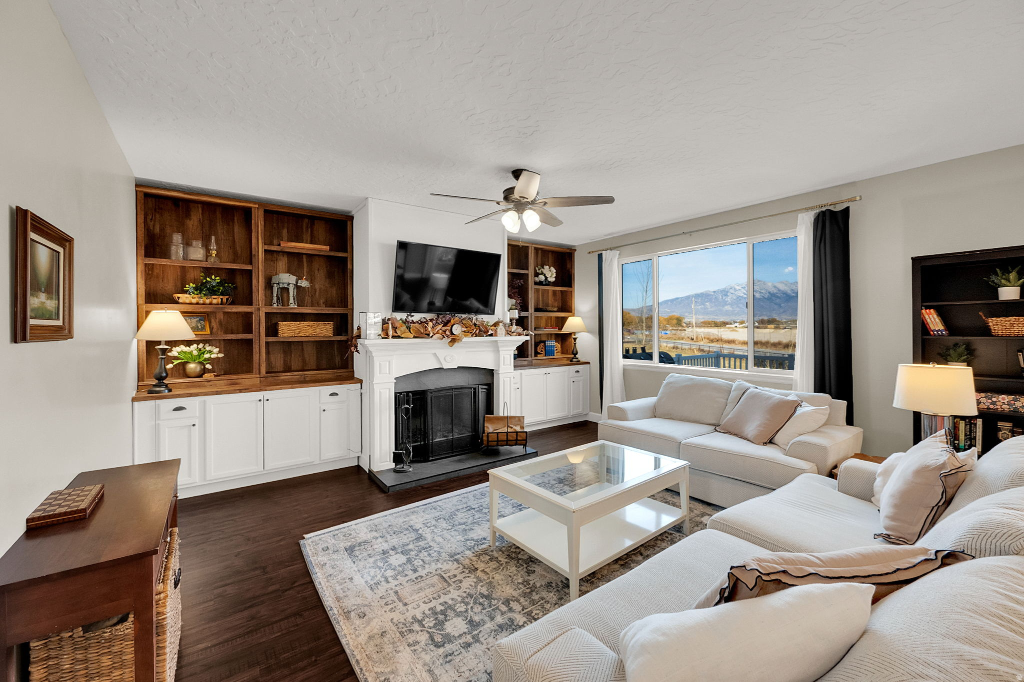 MEADOWS AT LAKESIDE - Residential