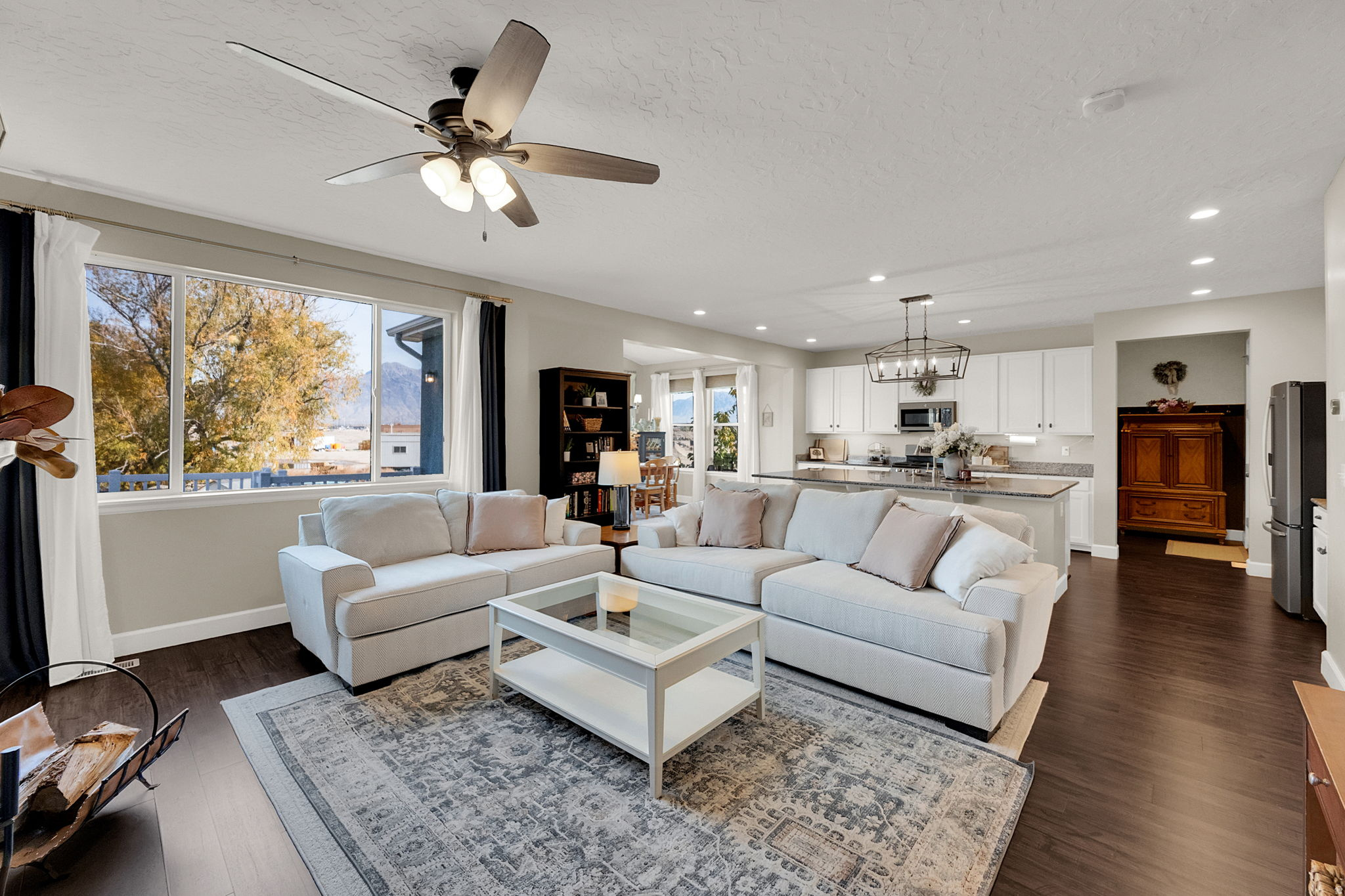 MEADOWS AT LAKESIDE - Residential