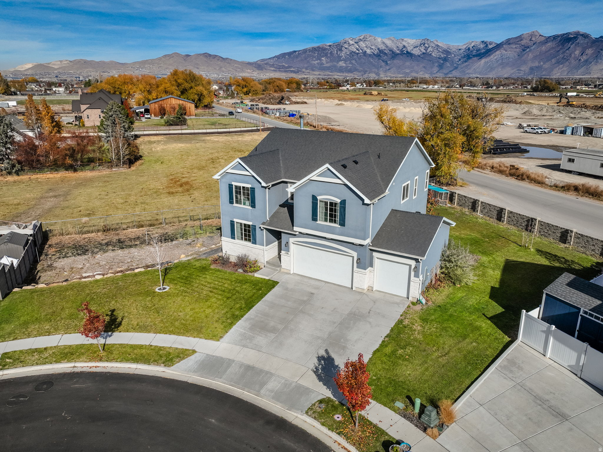 MEADOWS AT LAKESIDE - Residential