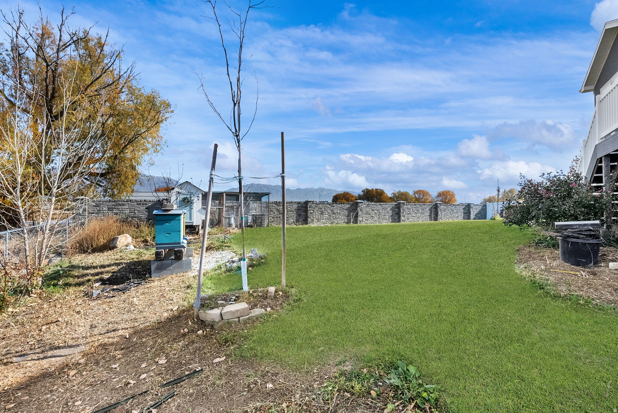 MEADOWS AT LAKESIDE - Residential