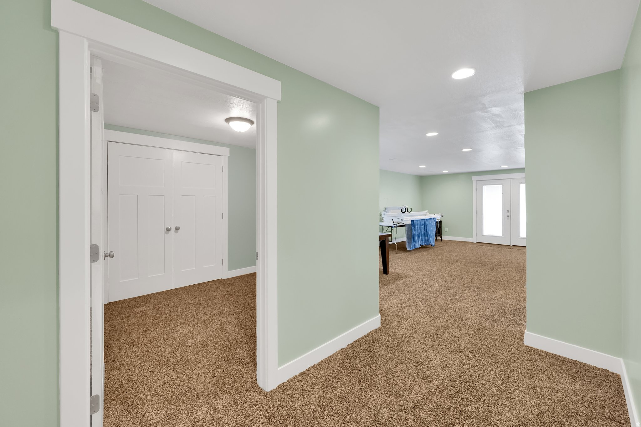 COUNTRY LANE - Residential