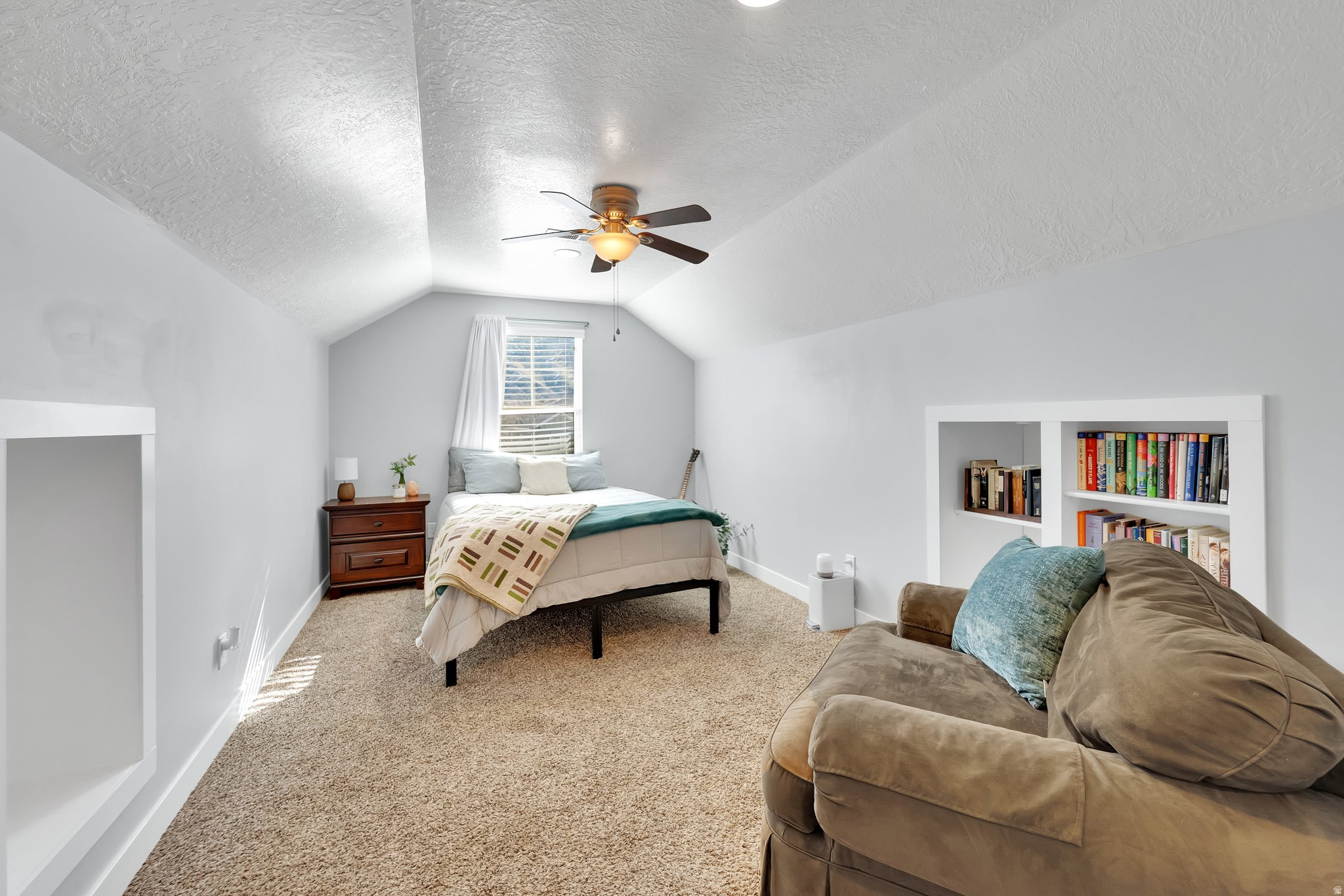 COUNTRY LANE - Residential