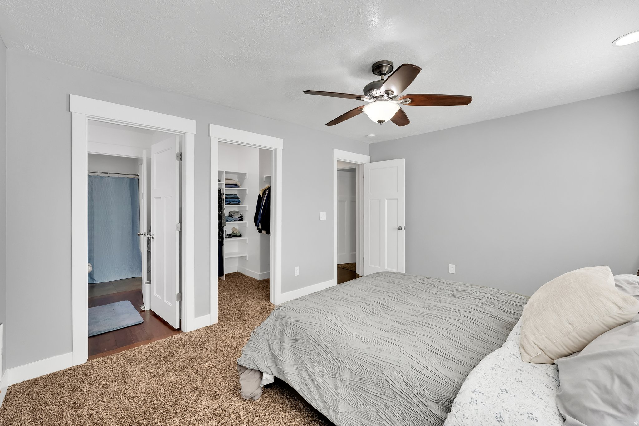 COUNTRY LANE - Residential