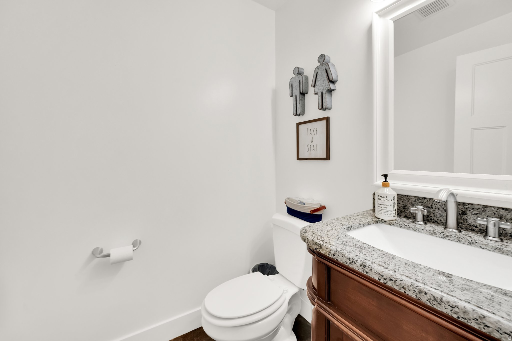 COUNTRY LANE - Residential