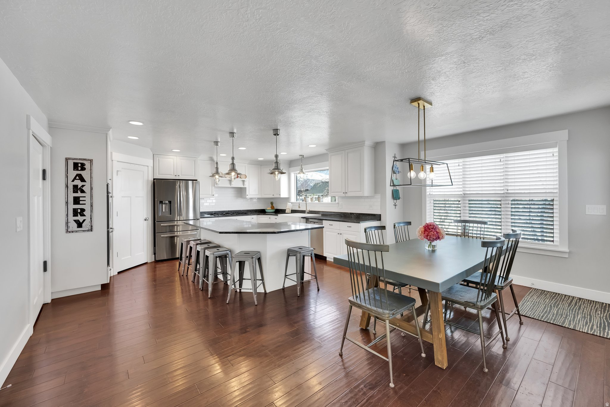 COUNTRY LANE - Residential