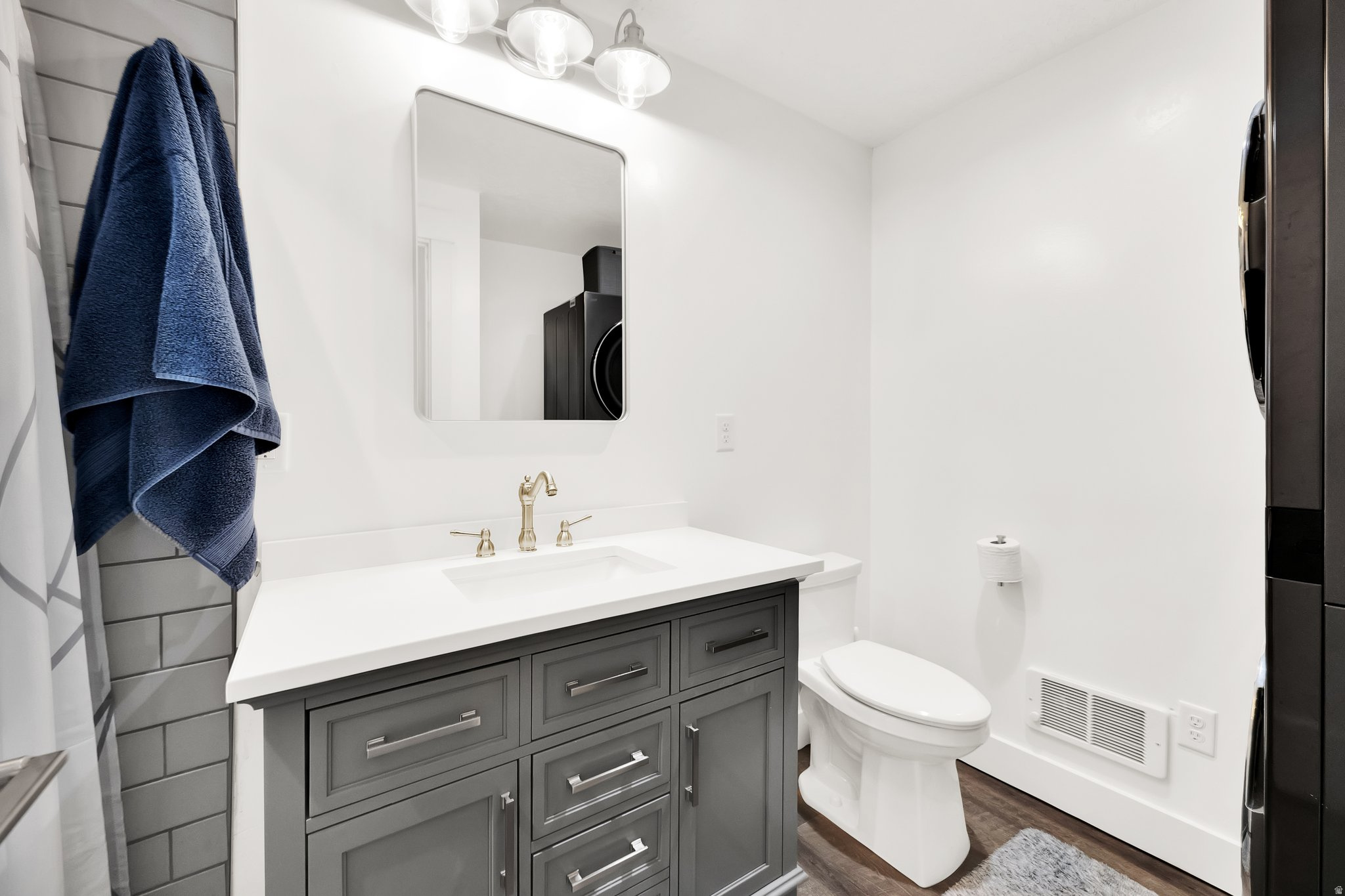 COUNTRY LANE - Residential