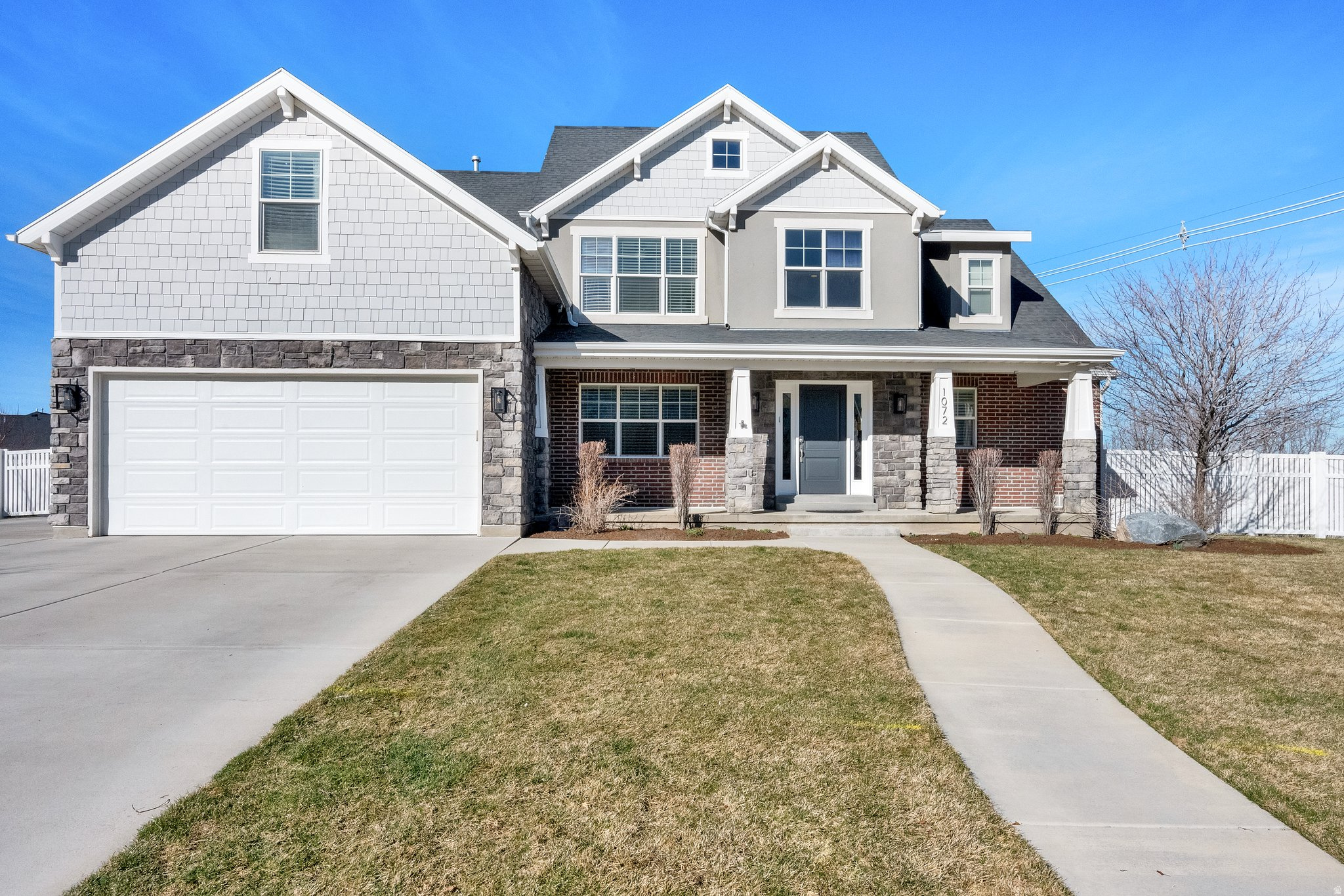 COUNTRY LANE - Residential