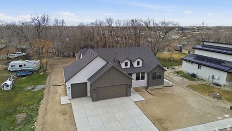 Tiny photo for 8035 N PARK MEADOW LN E #2, Lake Point, UT 84074 (MLS # 2133649)