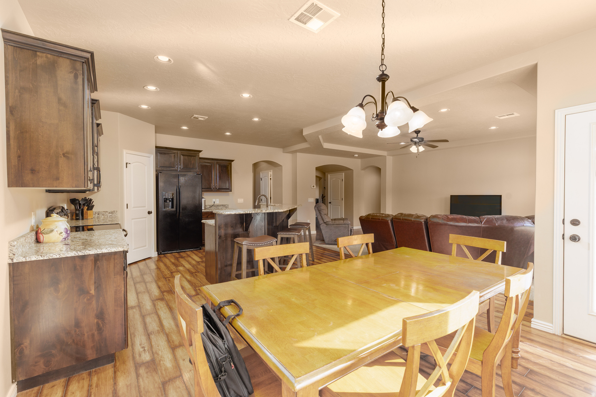 SUN VALLEY ESTATES PH 6 - Residential