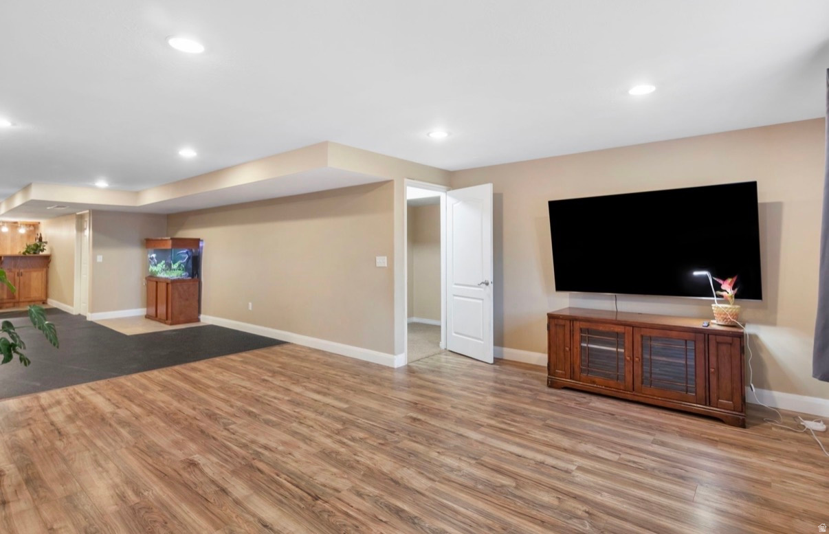 AVALON HILLS - Residential