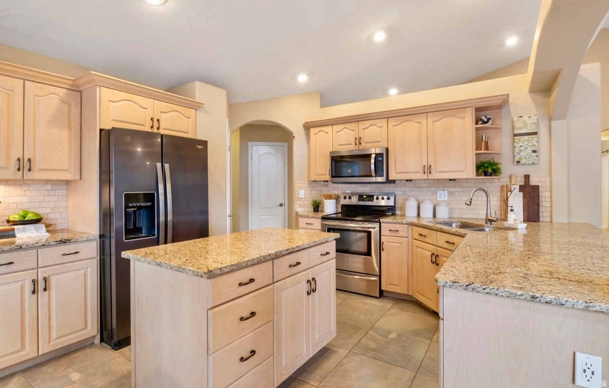 AVALON HILLS - Residential