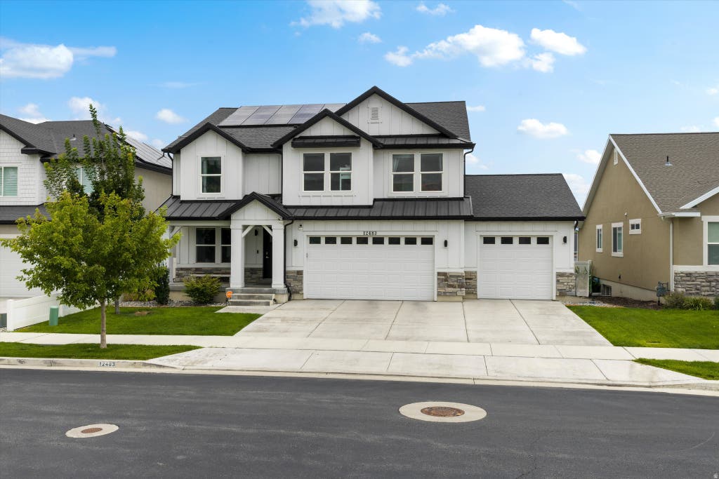 Photo of 12483 S DESERT MESA DR #851, Herriman, UT 84096 (MLS # 2179116)