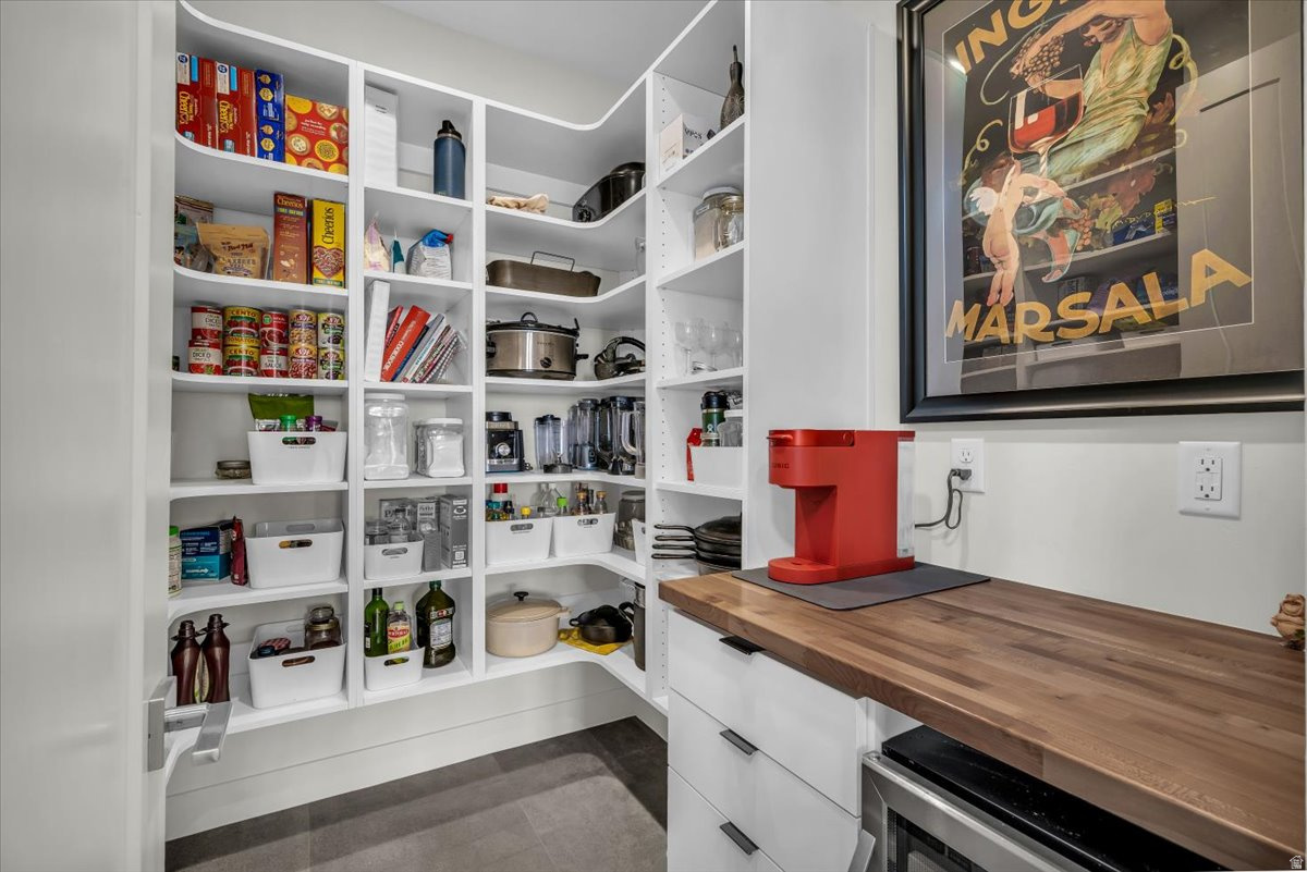 ALTURA PH 3 - Residential