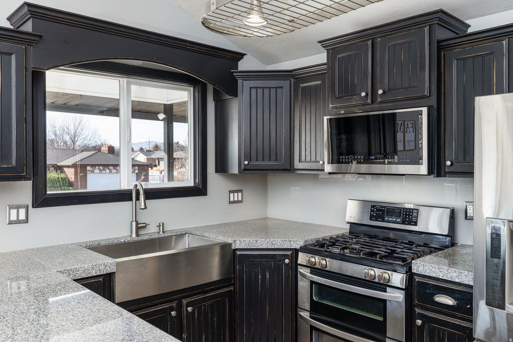 Photo of 2612 TONI LEE ST, West Jordan, UT 84088 (MLS # 2136809)