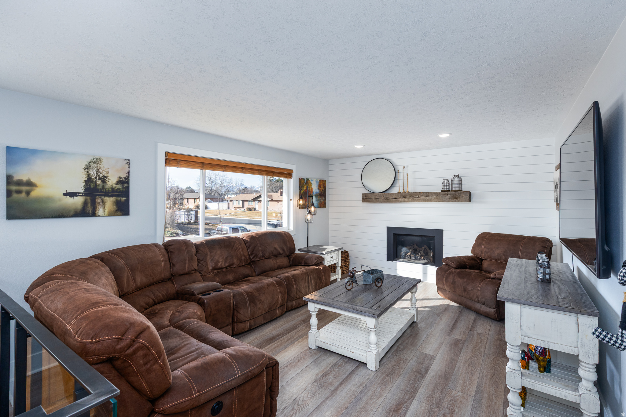 BROWNS MEADOW - Residential