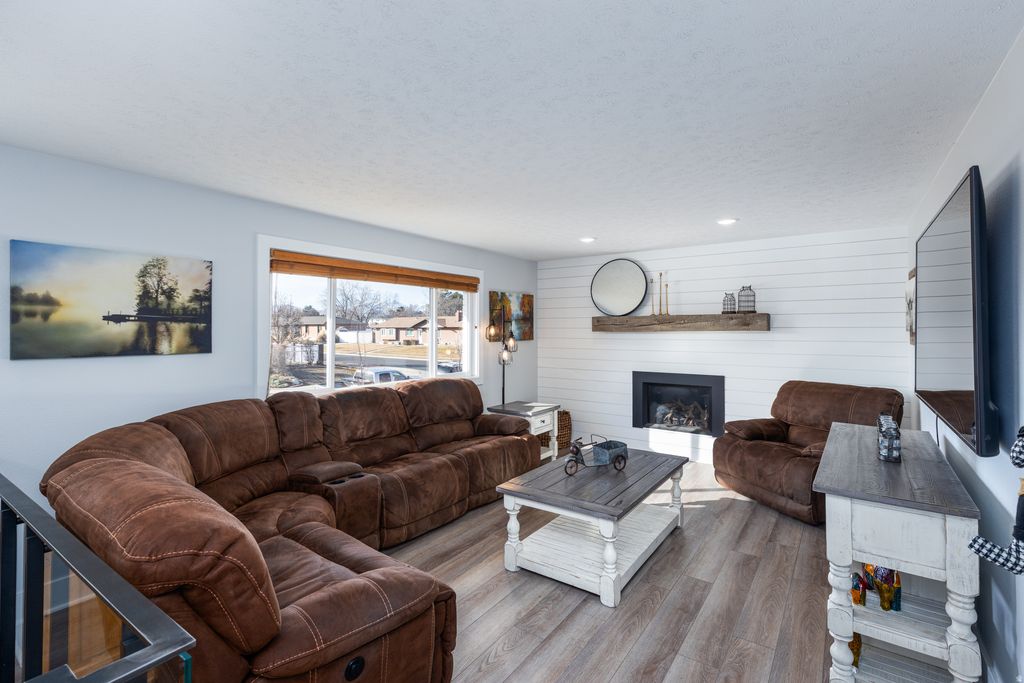 Photo of 2612 TONI LEE ST, West Jordan, UT 84088 (MLS # 2136809)