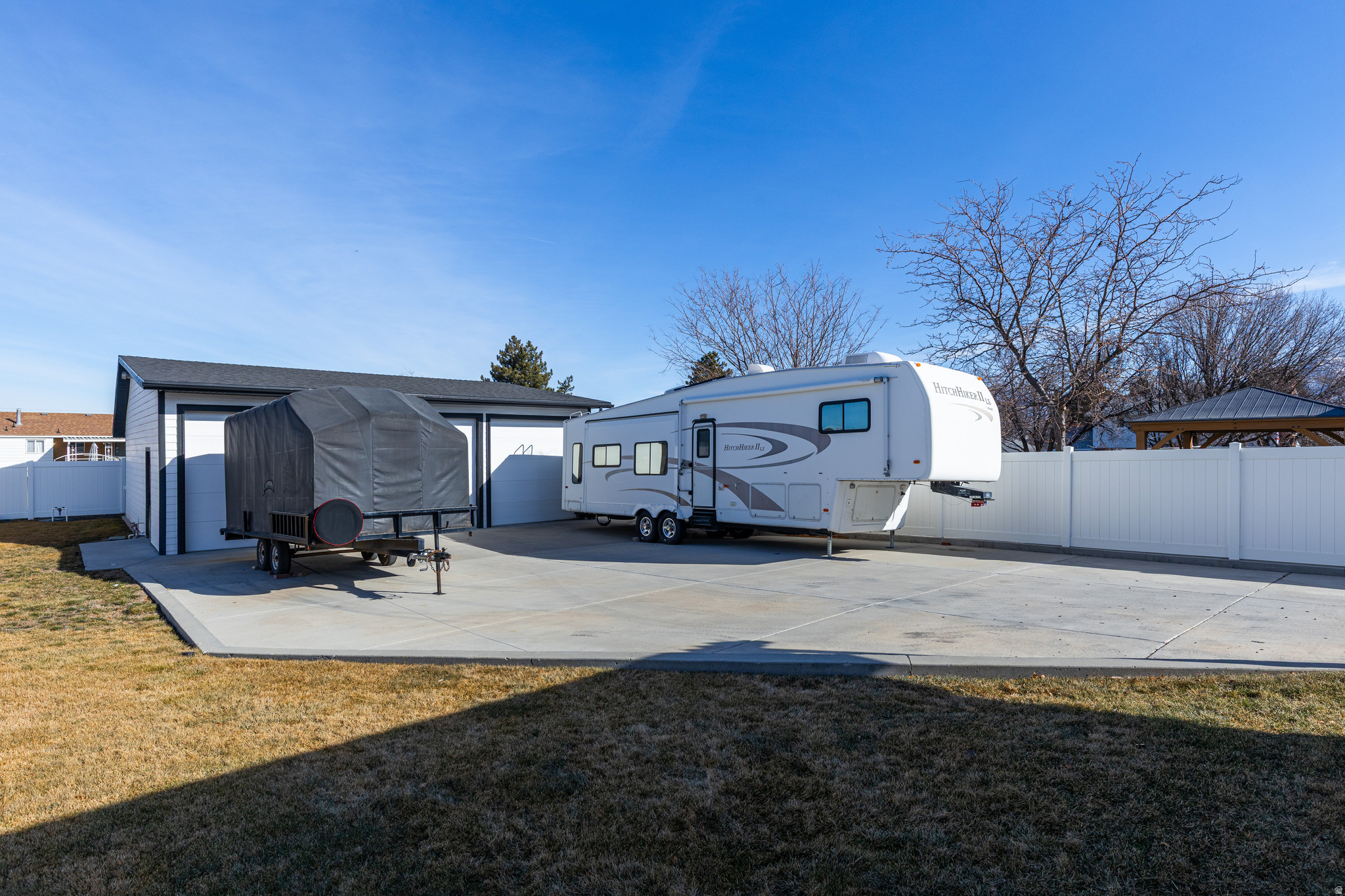 BROWNS MEADOW - Residential