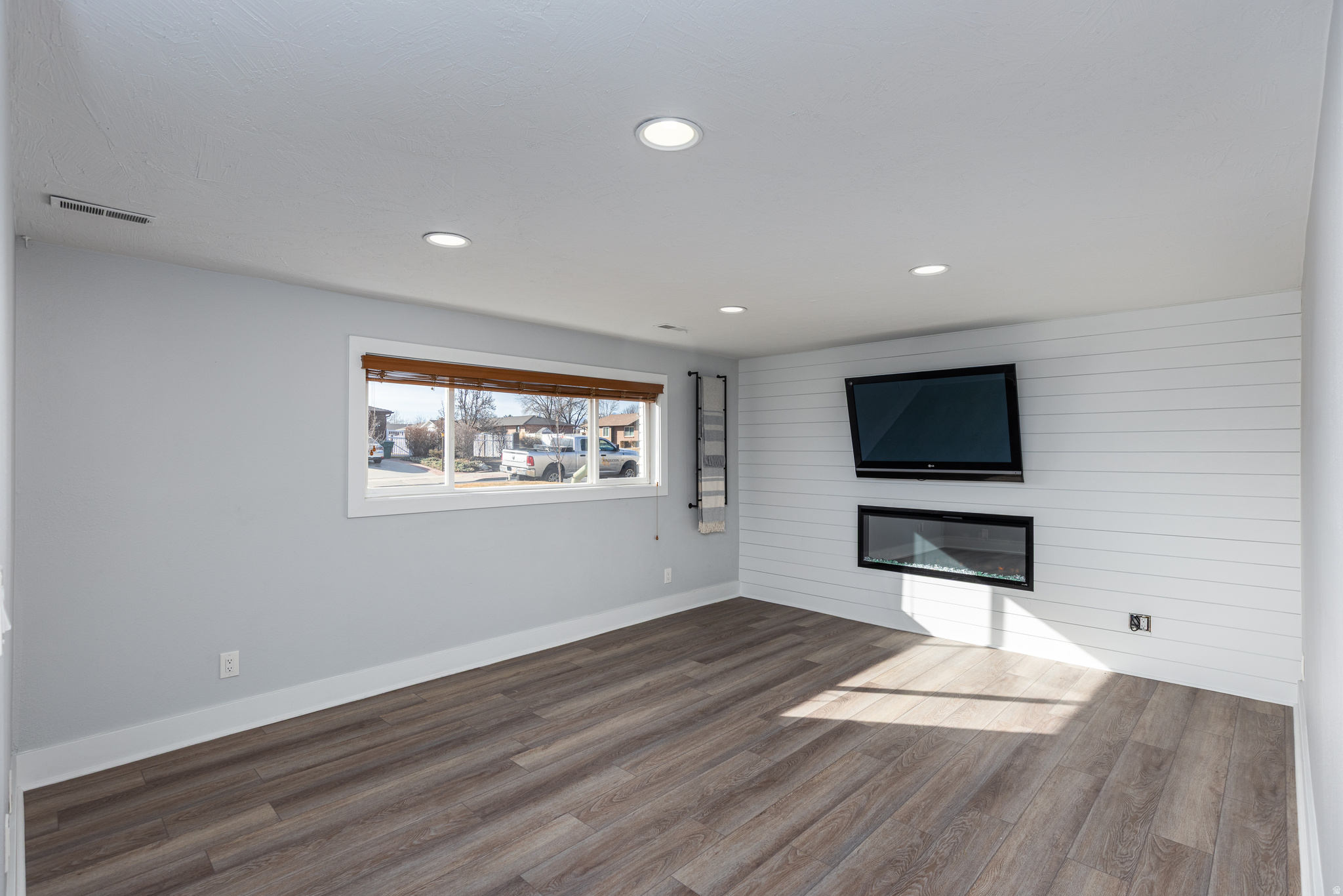 BROWNS MEADOW - Residential