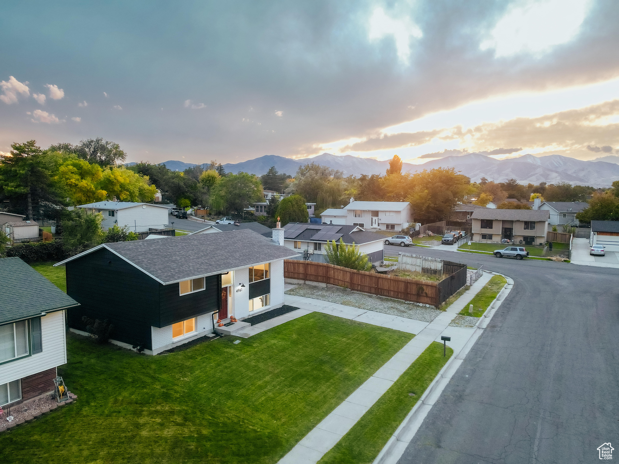 KEVINWOOD ESTATES #3 SUB - Residential