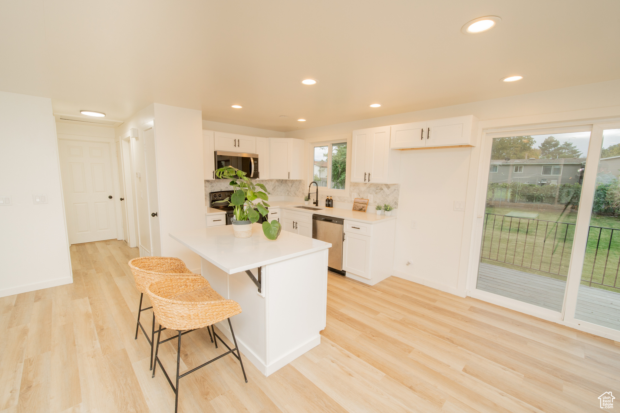 KEVINWOOD ESTATES #3 SUB - Residential