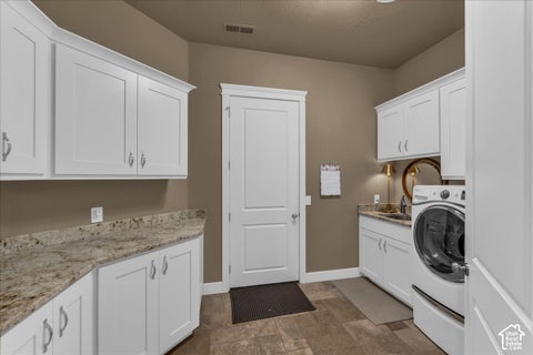 Tiny photo for 271 E 250 N, Ivins, UT 84738 (MLS # 2189936)
