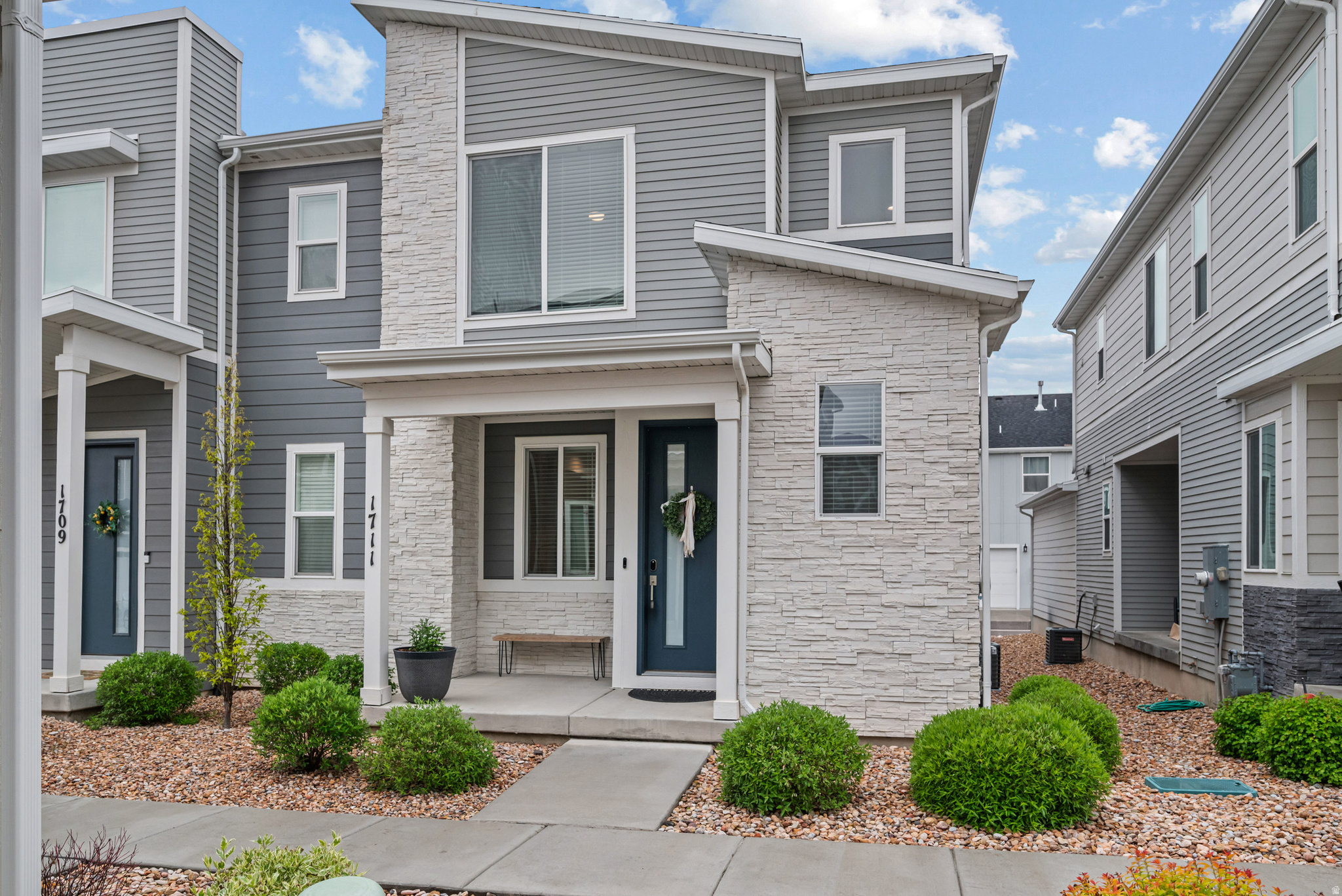 ARROWHEAD PARK - Residential