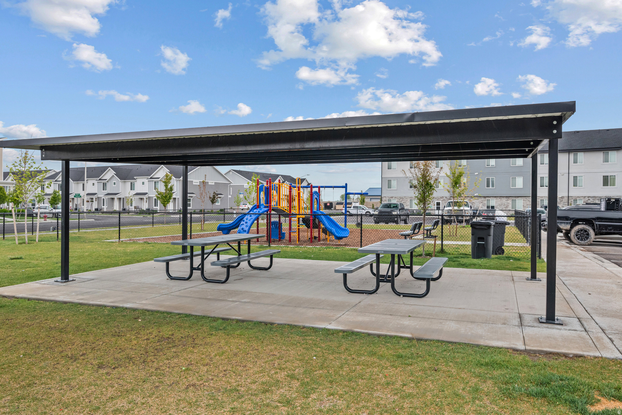 ARROWHEAD PARK - Residential