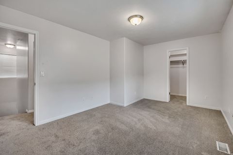 Tiny photo for 449 W 200 N #3, Bountiful, UT 84010 (MLS # 2141636)