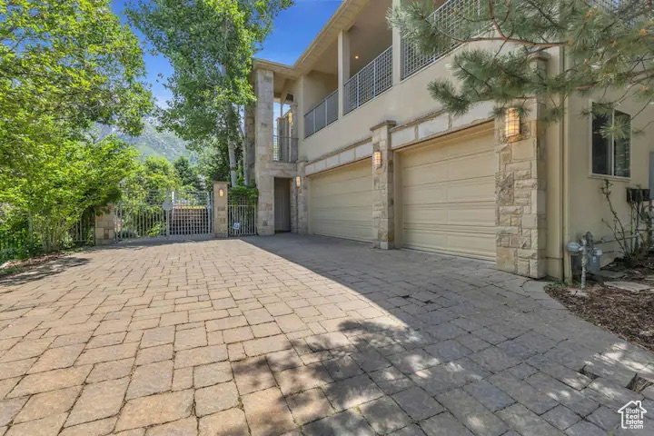 PINES - Residential