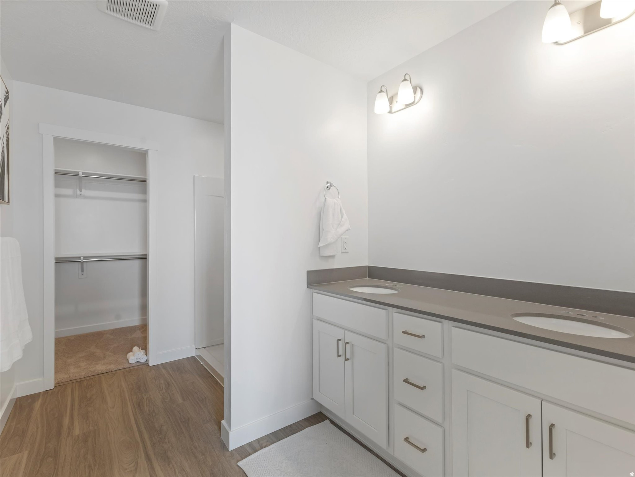 EAGLE POINT - Residential