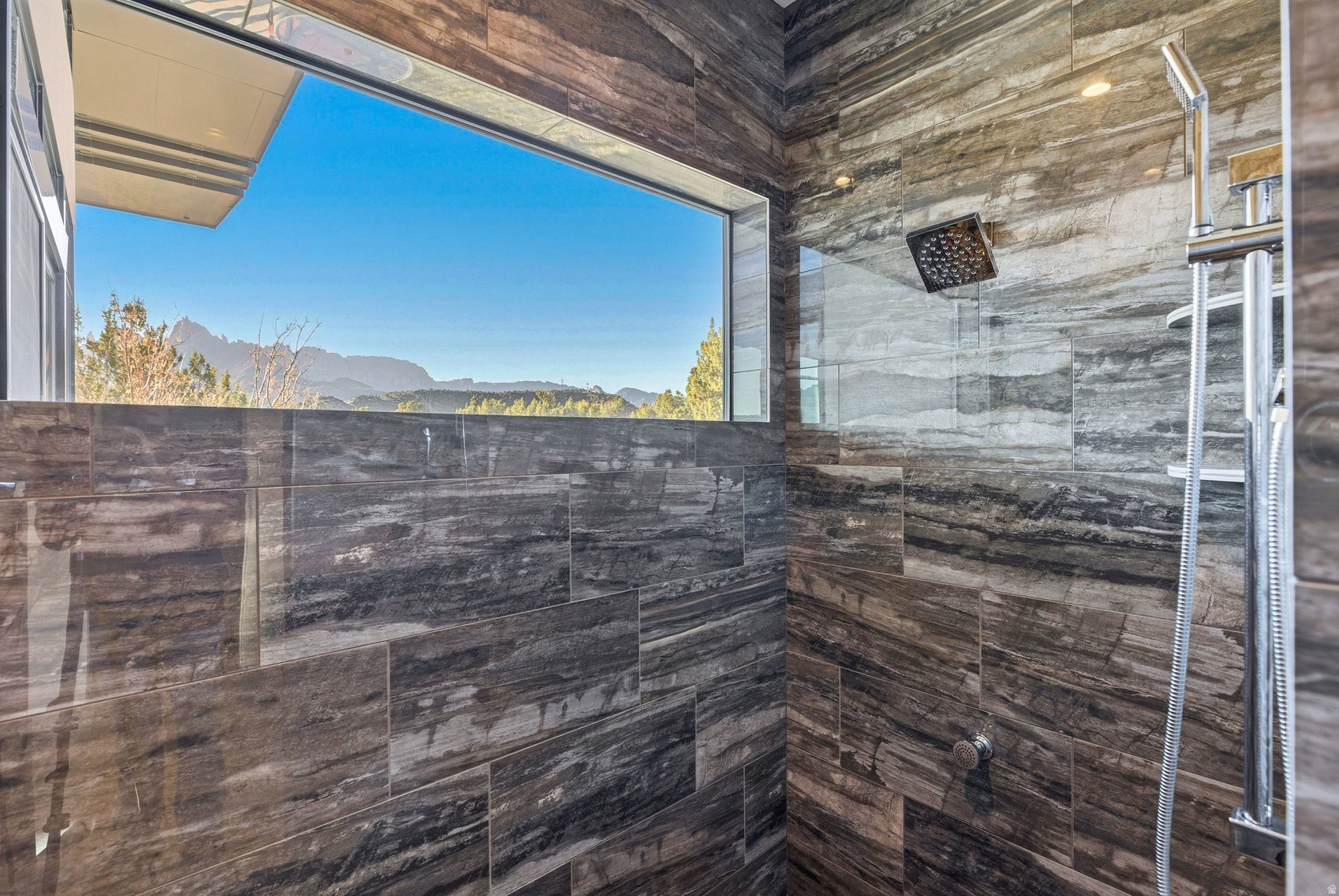 ANASAZI PLATEAU 2 - Residential