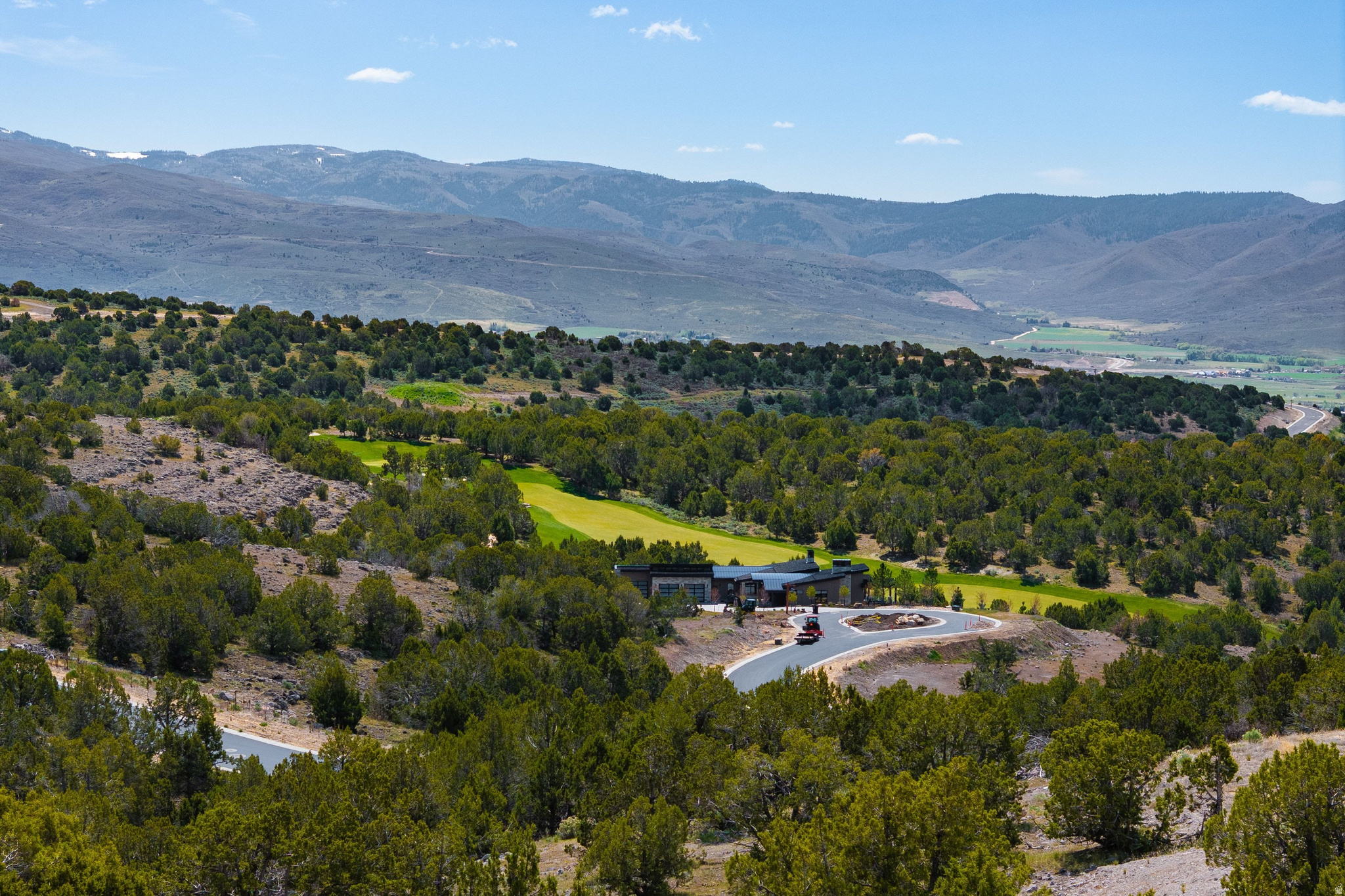 RED LEDGES - Land