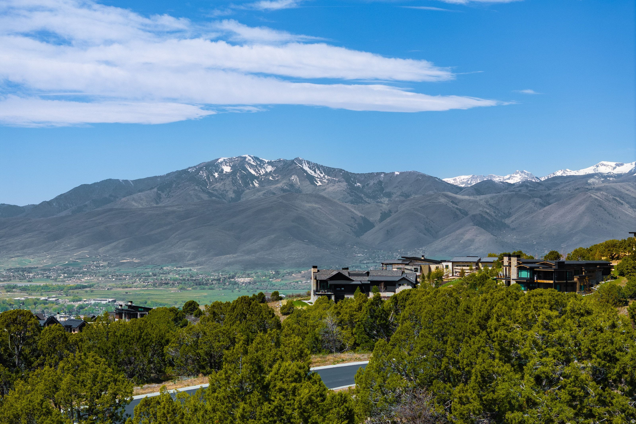 RED LEDGES - Land