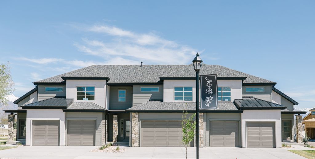 Photo of 197 W HARVEST LN, Saratoga Springs, UT 84045 (MLS # 2128279)
