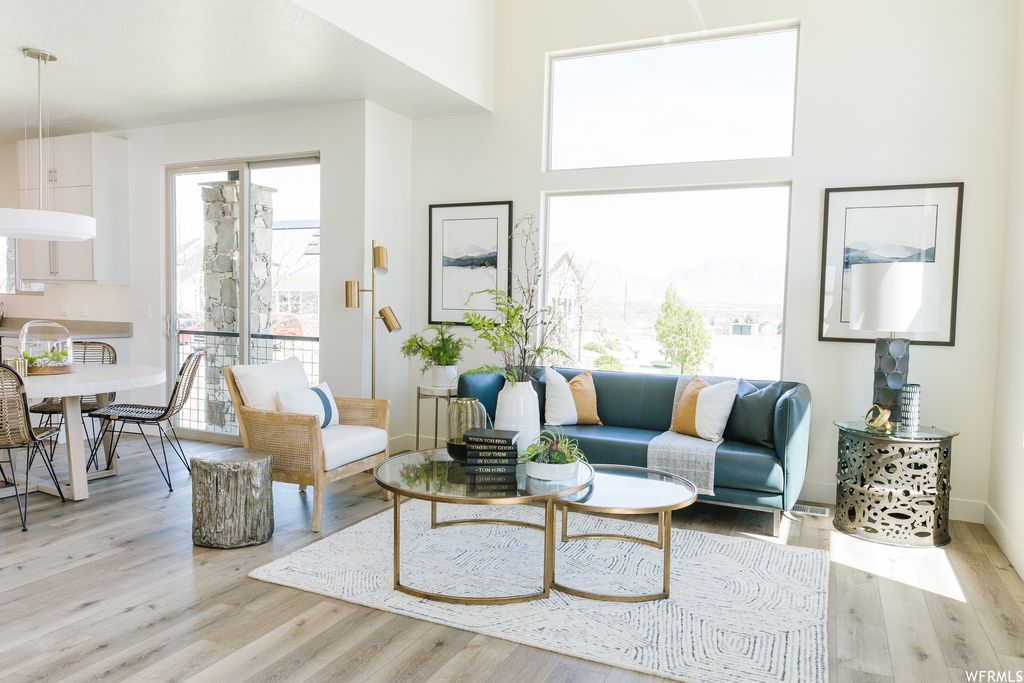 Photo of 197 W HARVEST LN, Saratoga Springs, UT 84045 (MLS # 2128279)