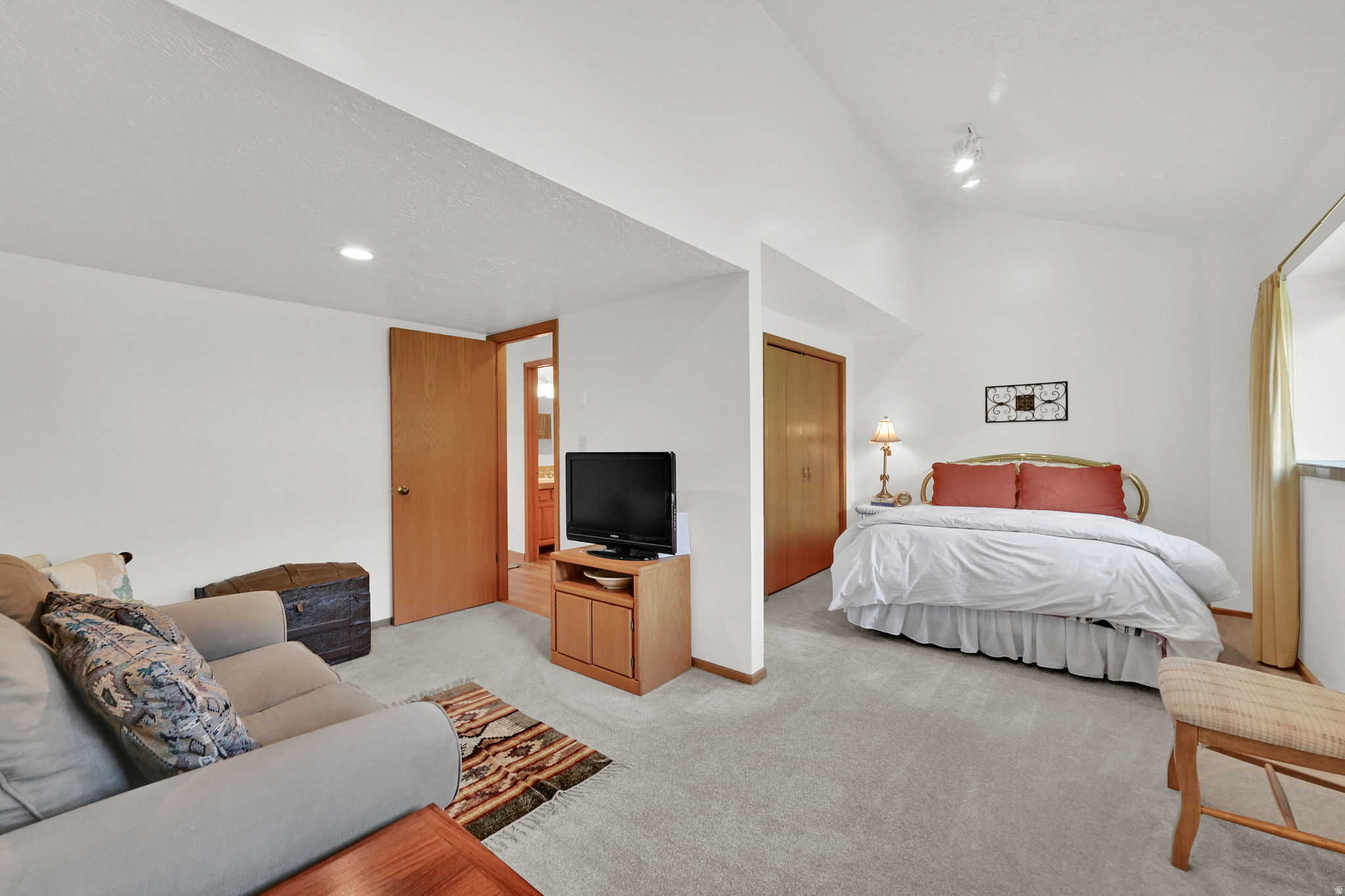 WOLF STAR - Residential