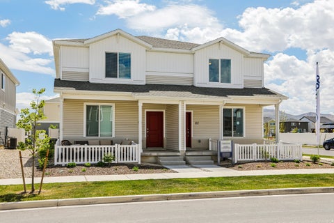 Townhouse For Sale - 483 N Riverside Dr<br/> Saratoga Springs, UT 84045