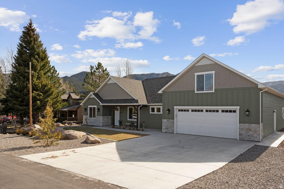 PINE VALLEY MEADOWS AMD - Residential