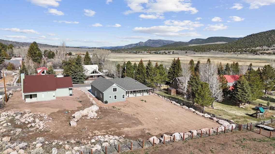PINE VALLEY MEADOWS AMD - Residential