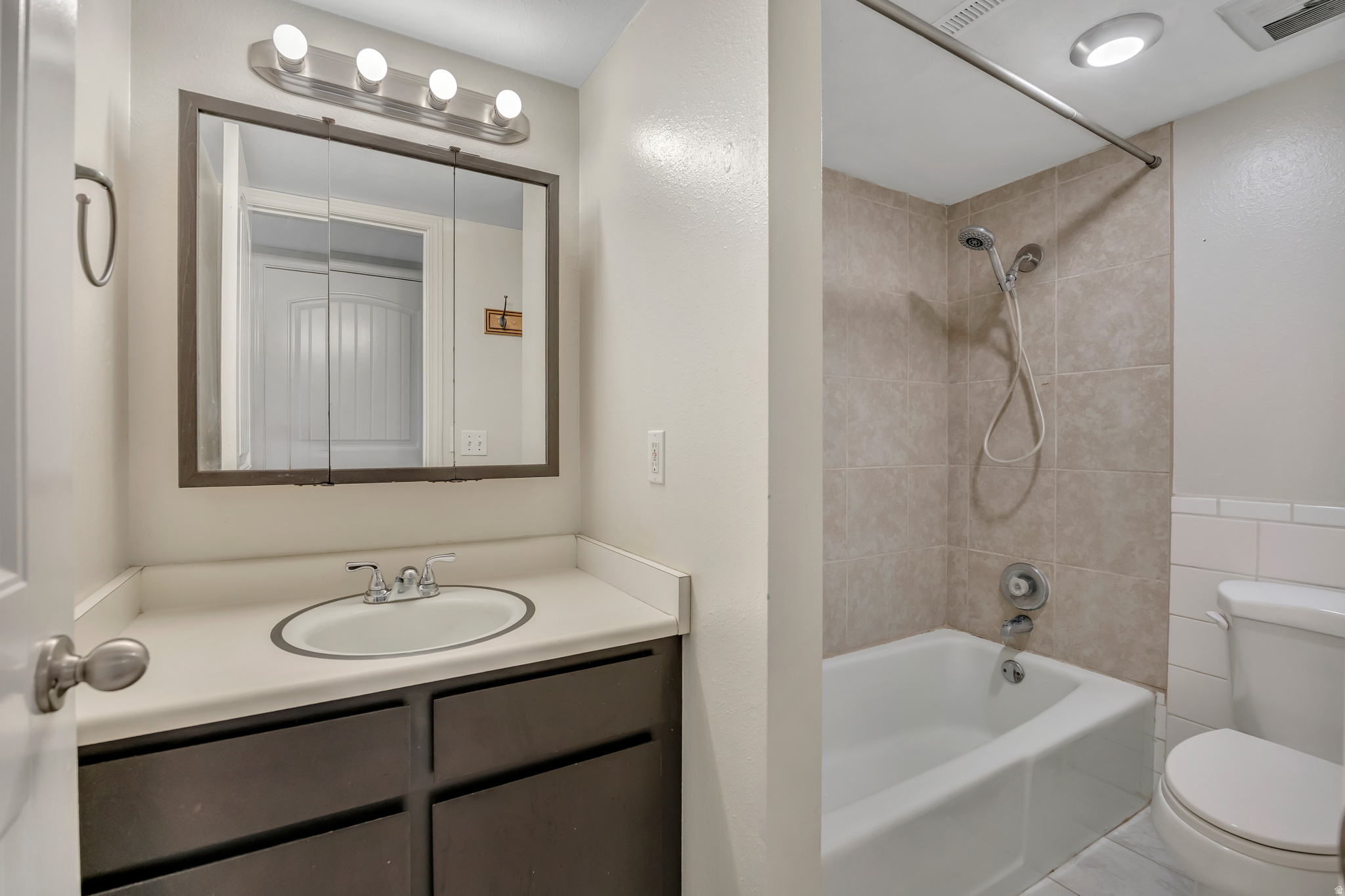 PARK PLACE CONDOS - Residential