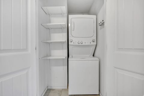 Tiny photo for 17 E 400 N #19, Bountiful, UT 84010 (MLS # 2142502)