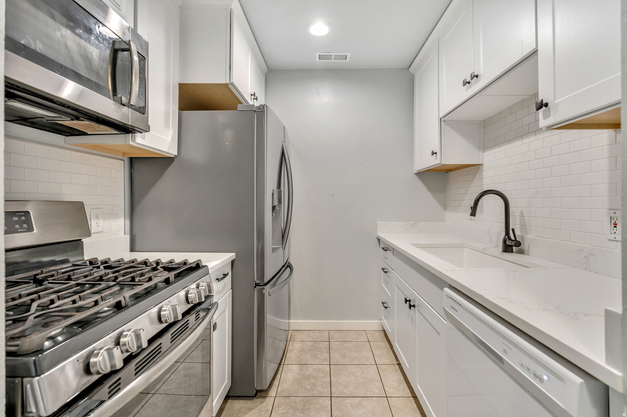 PARK PLACE CONDOS - Residential