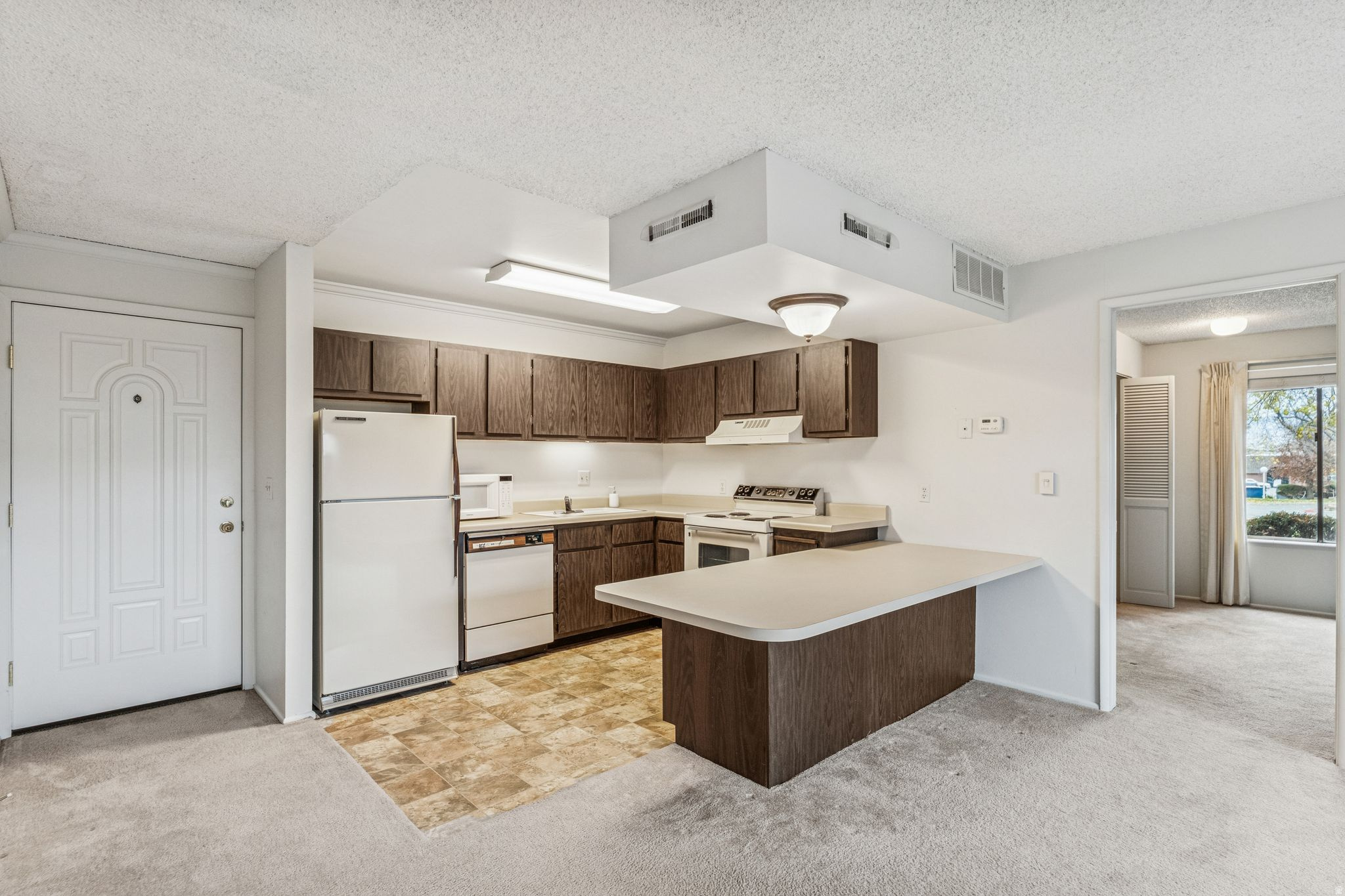 SOUTH 67 CONDOS - Residential