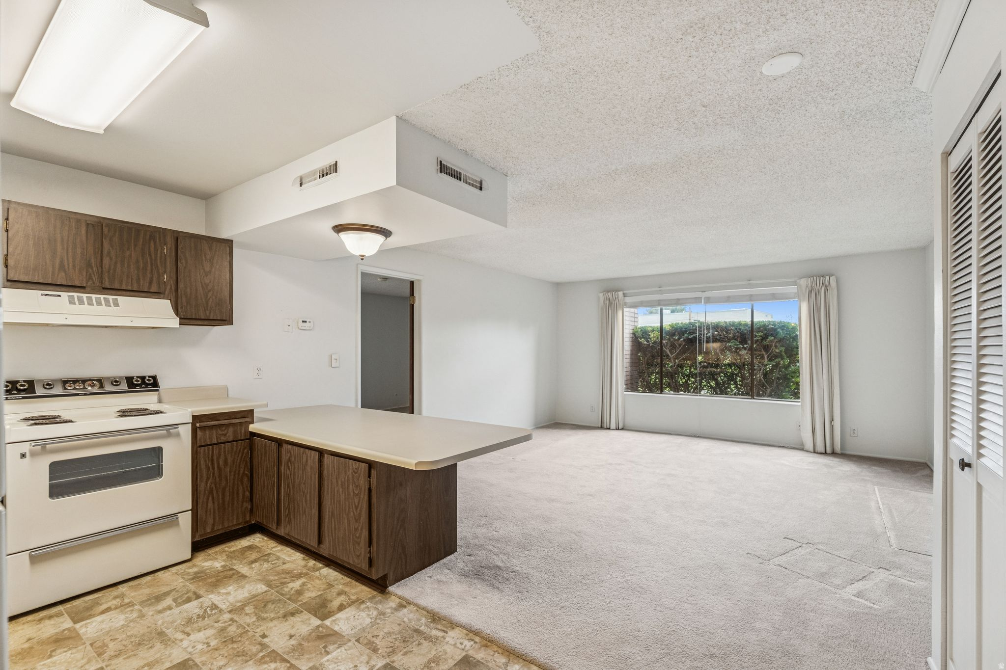 SOUTH 67 CONDOS - Residential