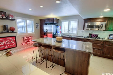 Tiny photo for 644 N STONNE LN, Kaysville, UT 84037 (MLS # 2186555)