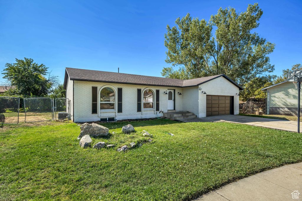 Photo of 16 N 1300 W, Clearfield, UT 84015 (MLS # 2116395)