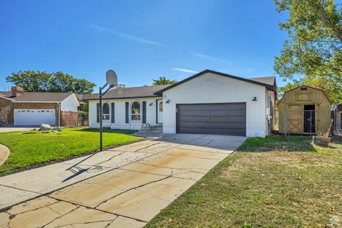 Photo of 16 N 1300 W, Clearfield, UT 84015 (MLS # 2116395)